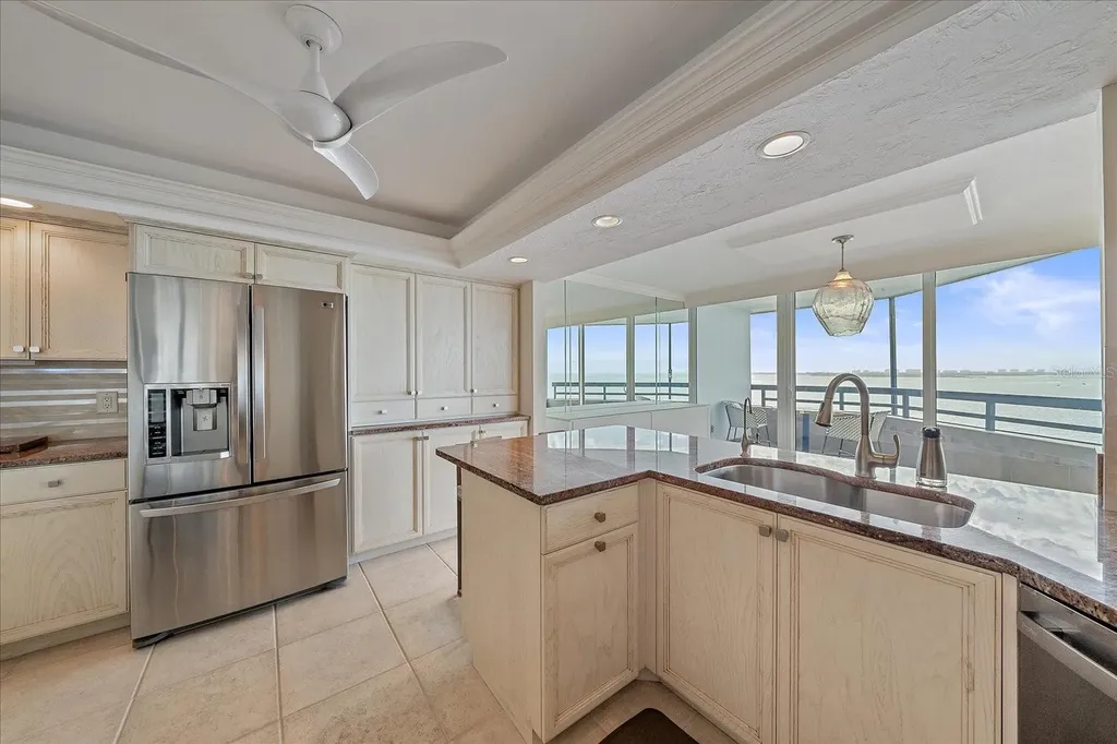 888 Boulevard Of The Arts Sarasota FL 34236