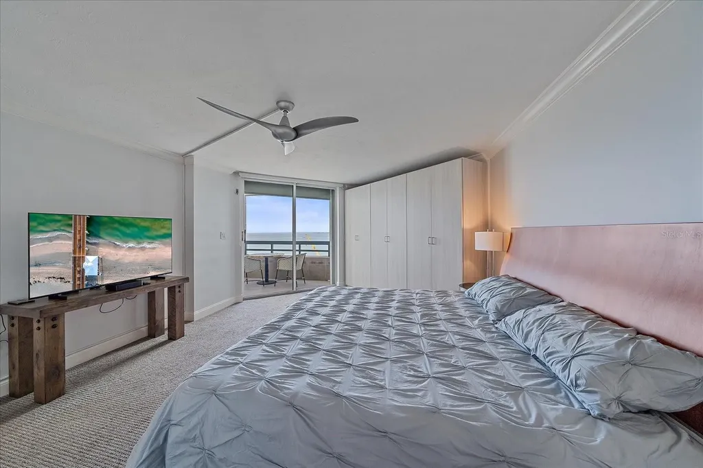 888 Boulevard Of The Arts Sarasota FL 34236