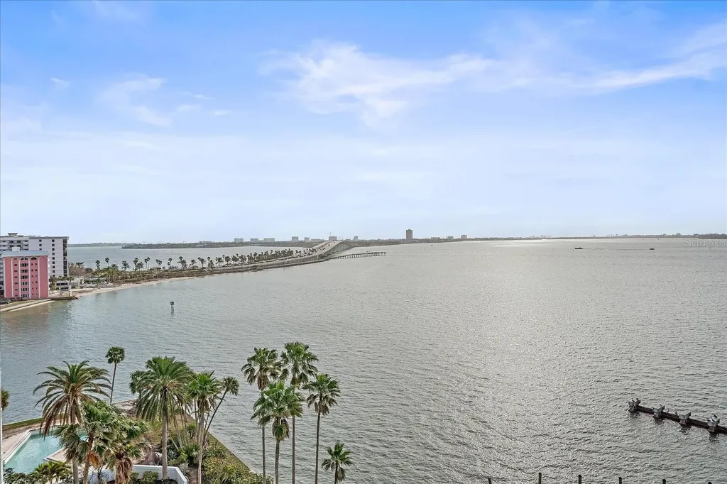 888 Boulevard Of The Arts Sarasota FL 34236