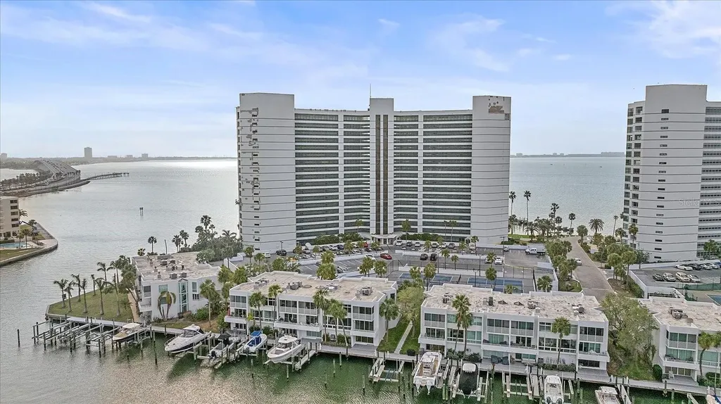 888 Boulevard Of The Arts Sarasota FL 34236