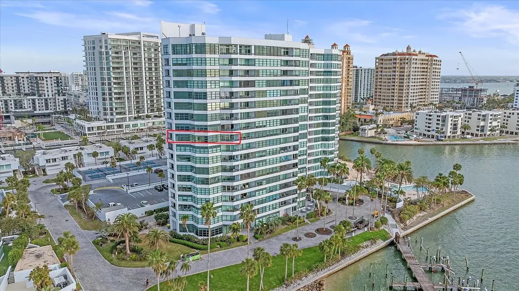 888 Boulevard Of The Arts Sarasota FL 34236