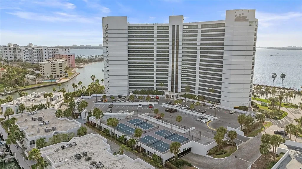 888 Boulevard Of The Arts Sarasota FL 34236