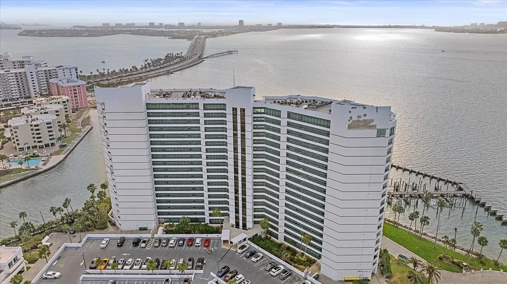 888 Boulevard Of The Arts Sarasota FL 34236