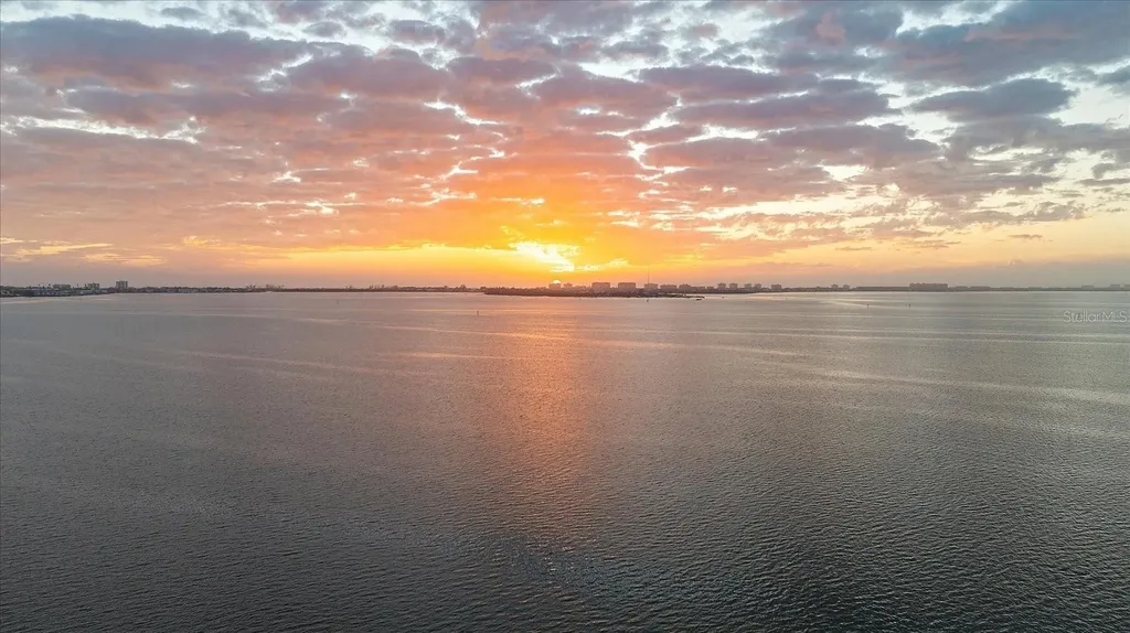 888 Boulevard Of The Arts Sarasota FL 34236