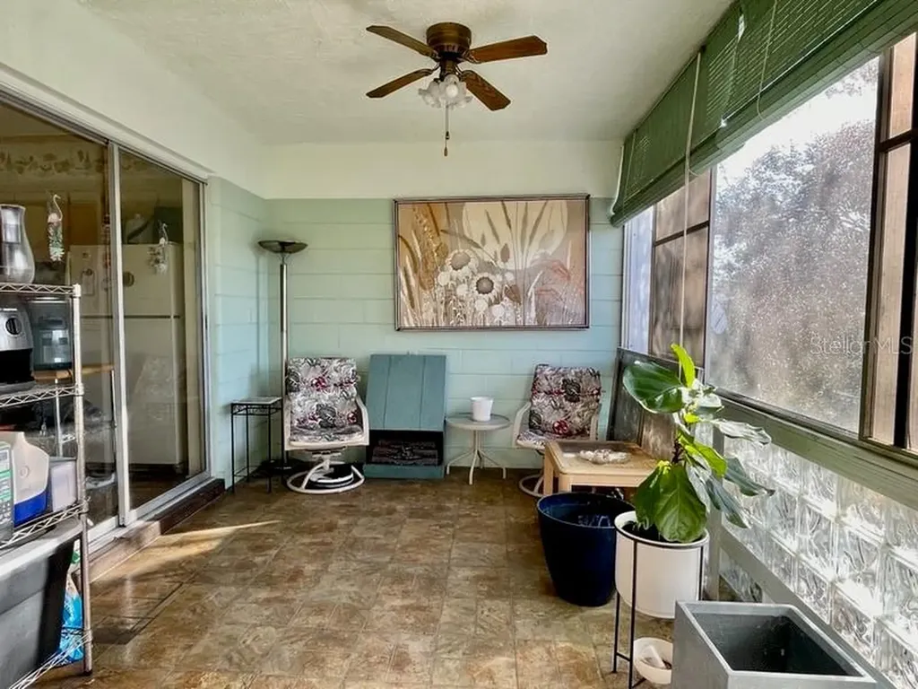 4060 55th Street N Kenneth City FL 33709