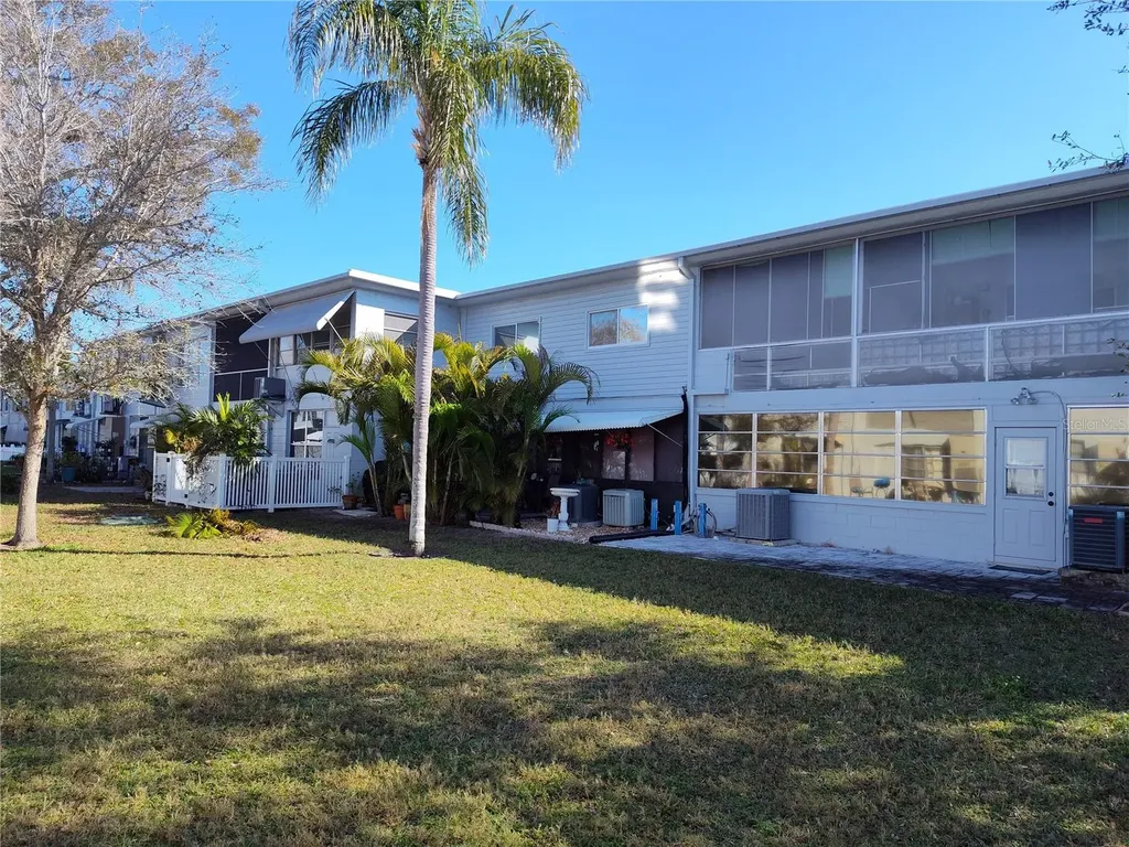 4060 55th Street N Kenneth City FL 33709