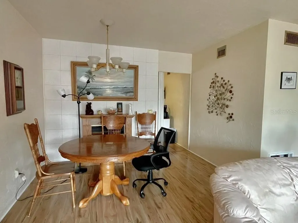 4060 55th Street N Kenneth City FL 33709