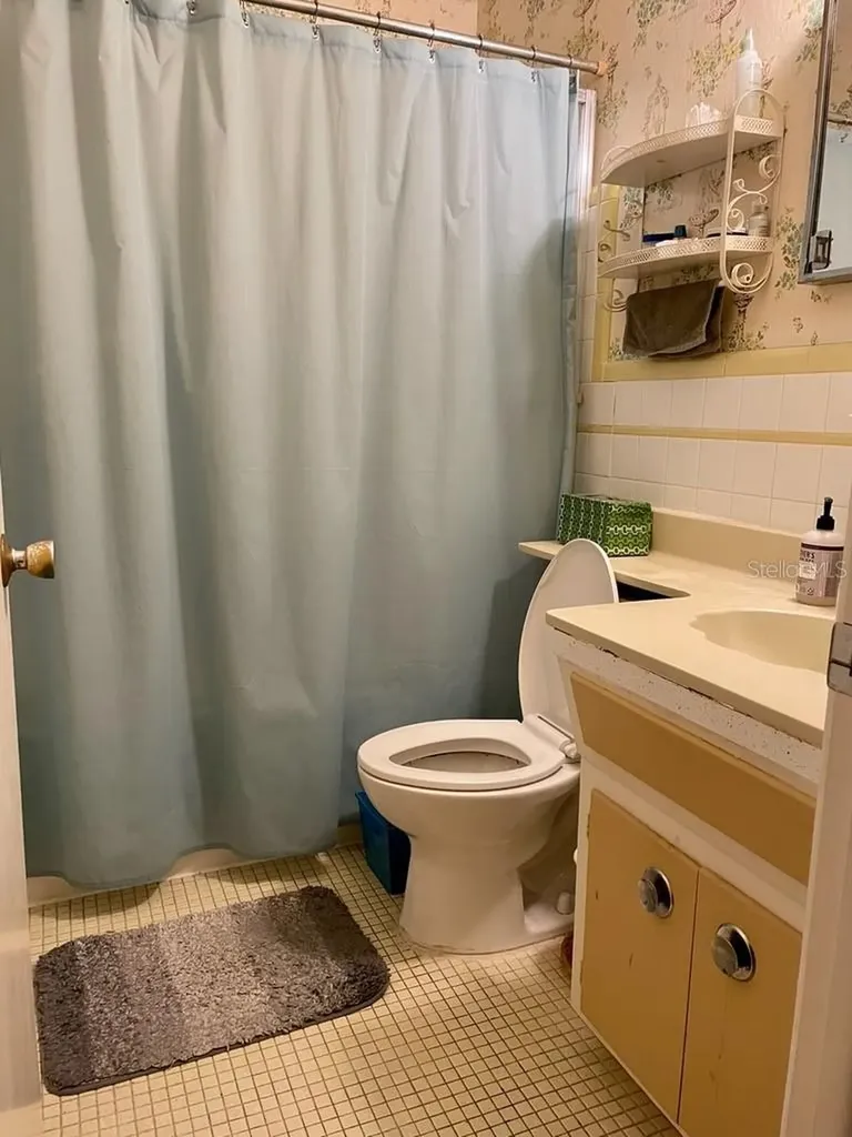 4060 55th Street N Kenneth City FL 33709