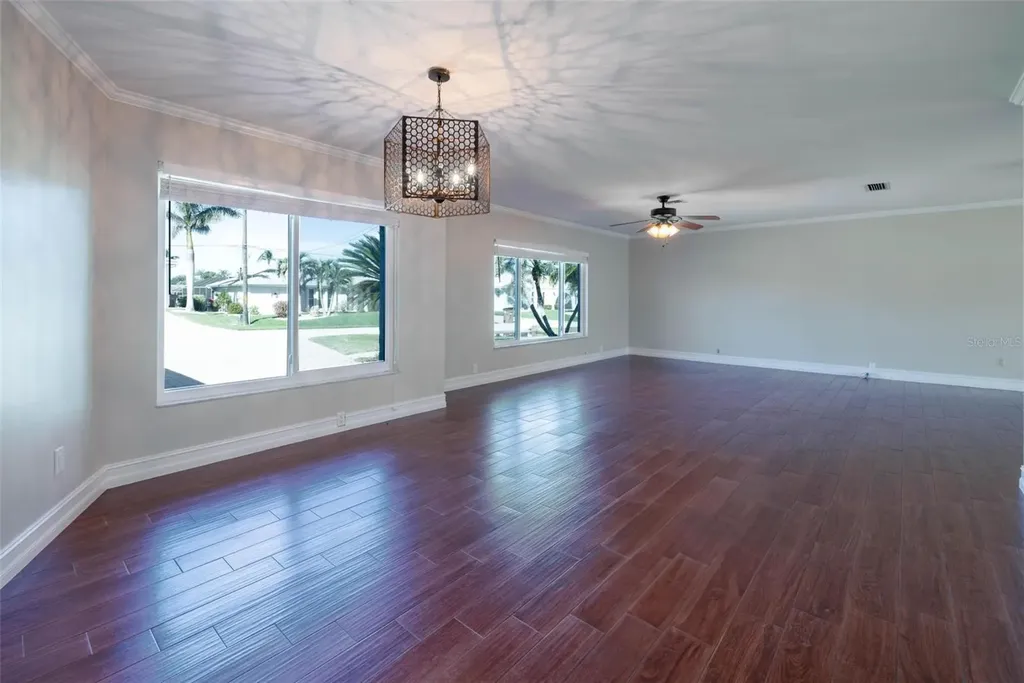 3125 SE 22nd Avenue Cape Coral FL 33904