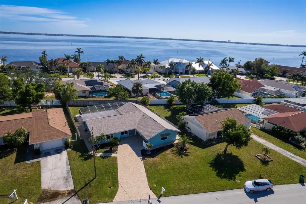 3125 SE 22nd Avenue Cape Coral FL 33904