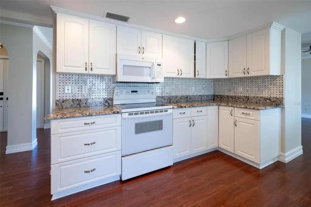 3125 SE 22nd Avenue Cape Coral FL 33904