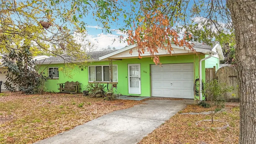 5564 58th Avenue N St Petersburg FL 33709