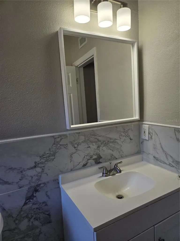 5804 Viking Road Orlando FL 32808