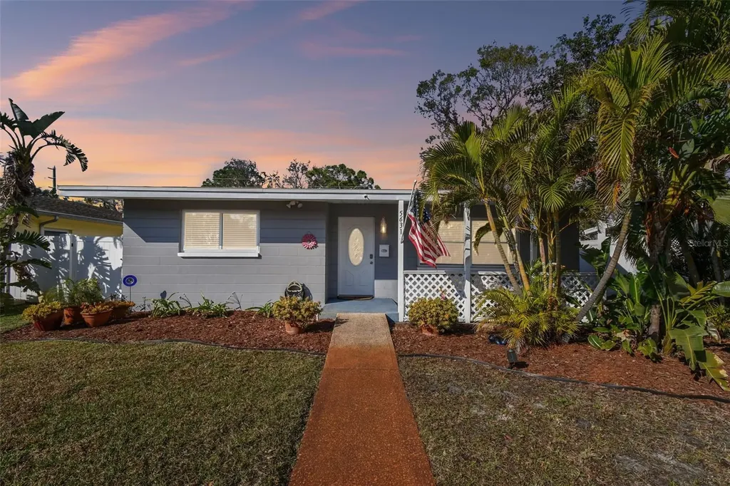 5631 3rd Avenue N St Petersburg FL 33710