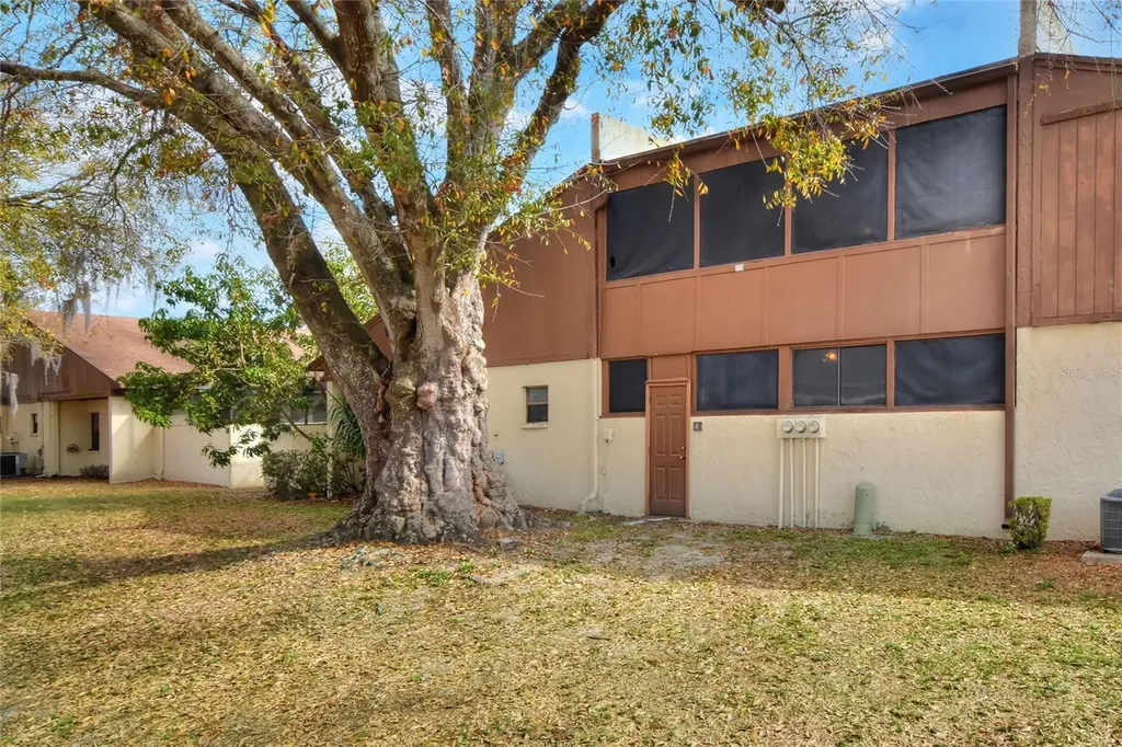 1880 N Crystal Lake Drive Lakeland FL 33801