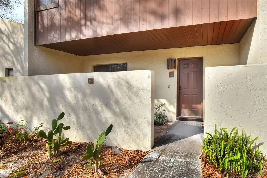1880 N Crystal Lake Drive Lakeland FL 33801