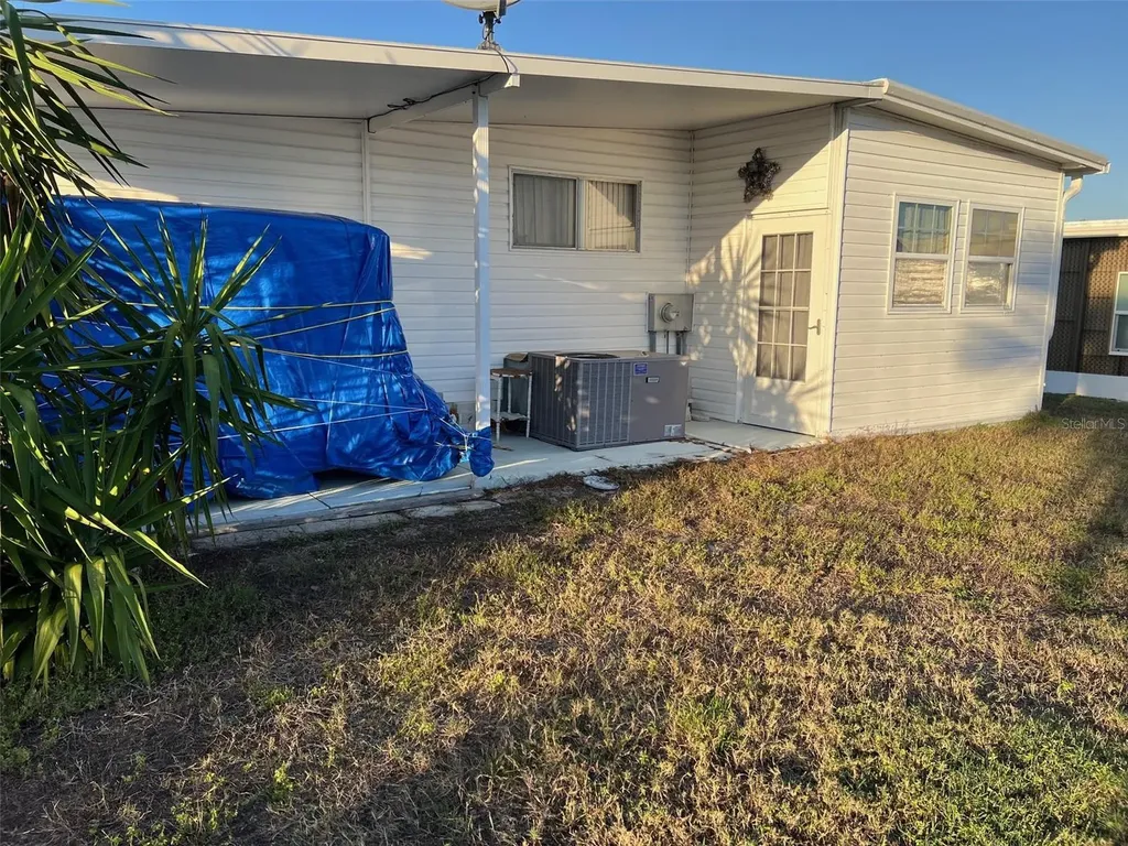 220 Royal Palm Circle Largo FL 33778