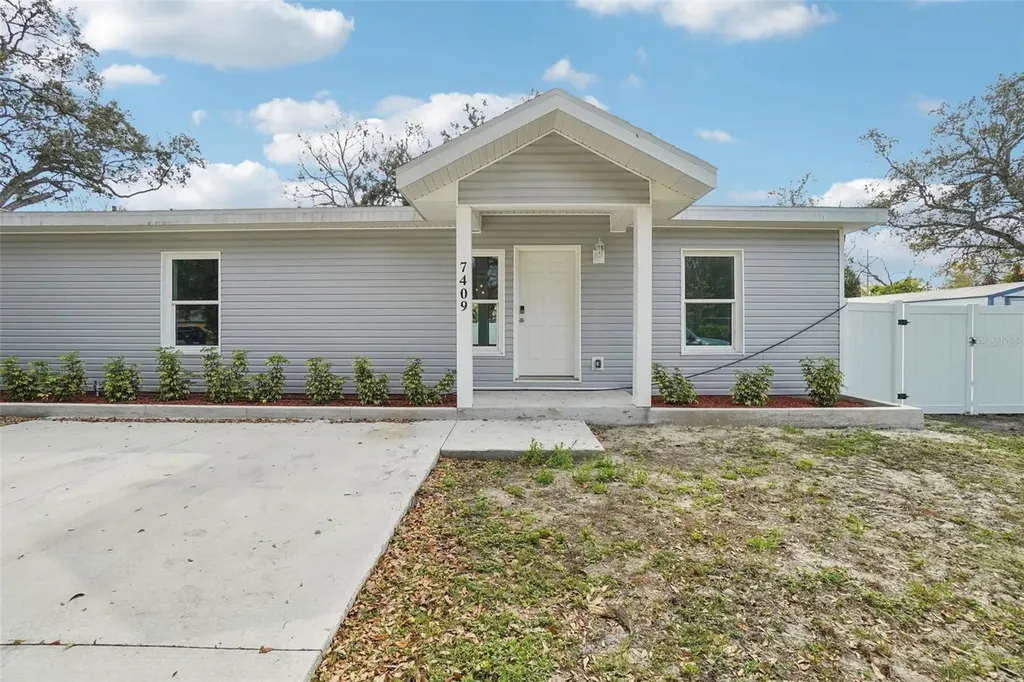 7409 & 7411 E 23rd Avenue Tampa FL 33619