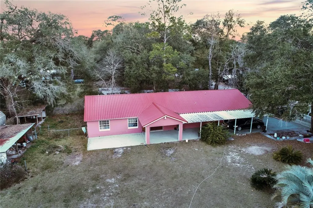 912 NE 144th Court Silver Springs FL 34488
