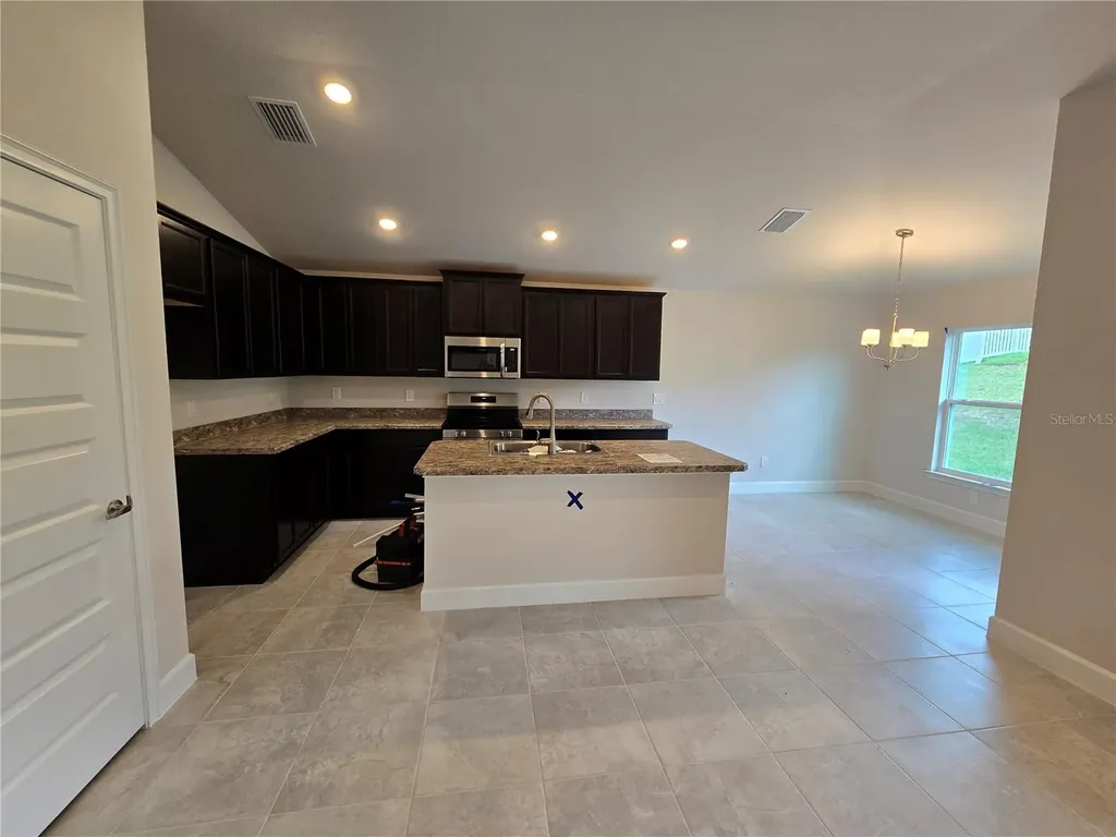336 W Twisted Oaks Drive Beverly Hills FL 34465