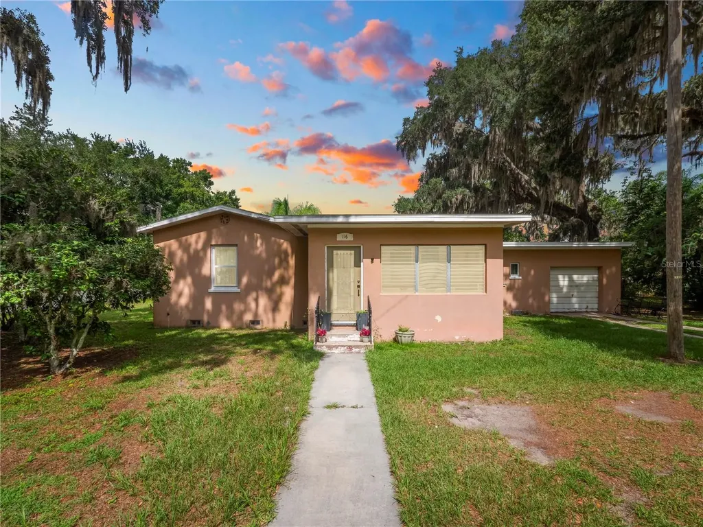 116 S Lanier Avenue Fort Meade FL 33841