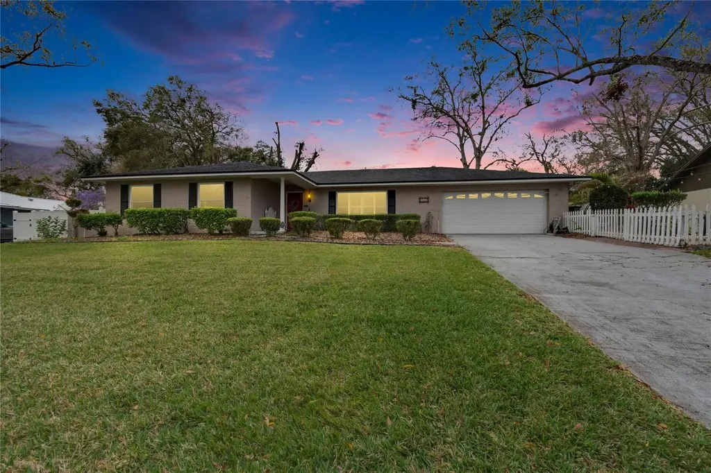 4523 Hallamview Lane Lakeland FL 33813