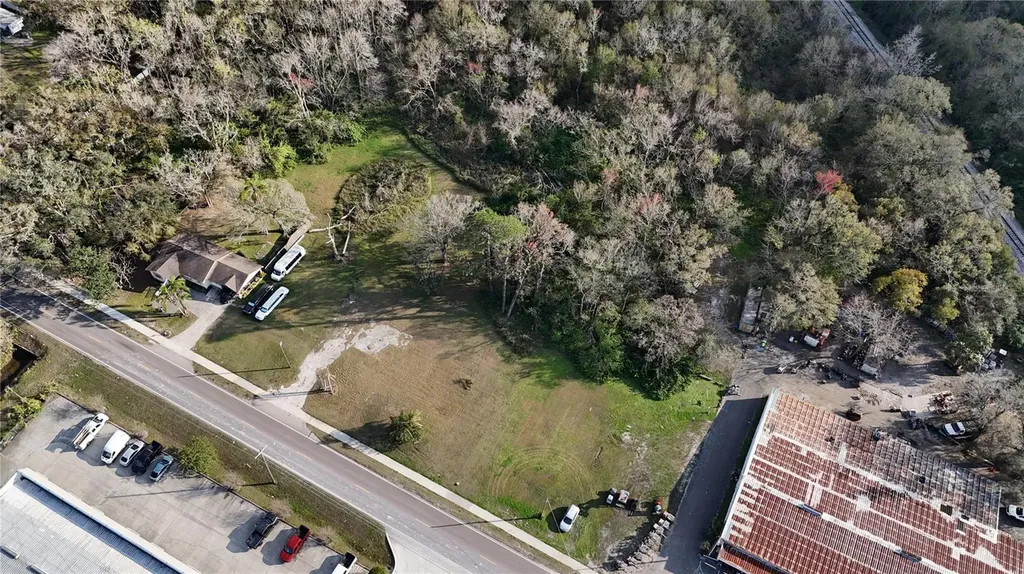 713 E Alsobrook Street Plant City FL 33563