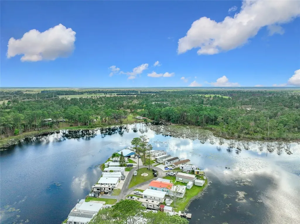 76 Eagle Point S Osteen FL 32764