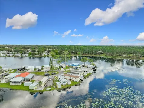 76 Eagle Point S Osteen FL 32764