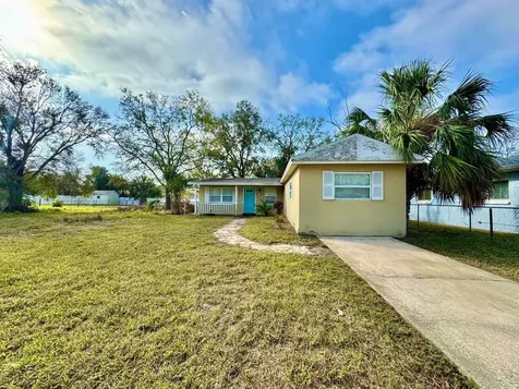 3902 W Iowa Avenue Tampa FL 33616