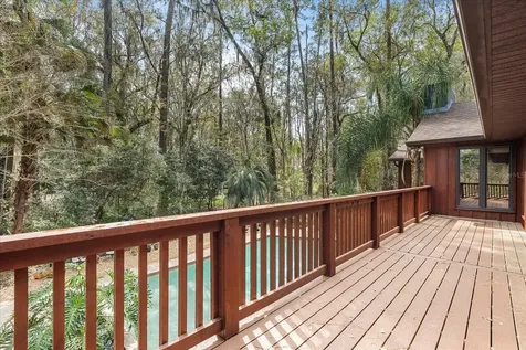 2626 NW 7th Road Gainesville FL 32607