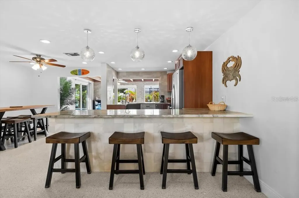 327 Avenida Milano Sarasota FL 34242