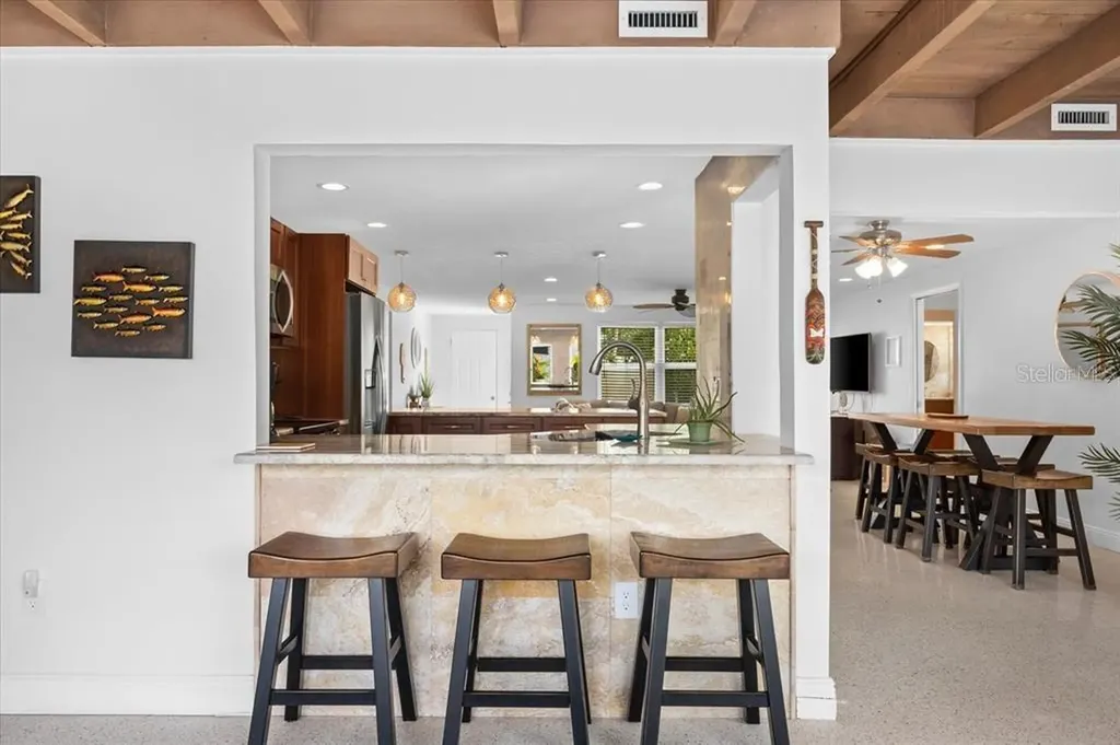 327 Avenida Milano Sarasota FL 34242