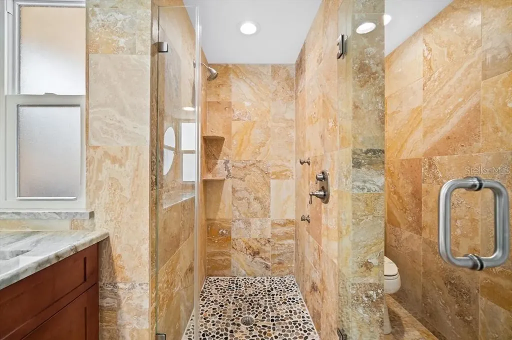 327 Avenida Milano Sarasota FL 34242