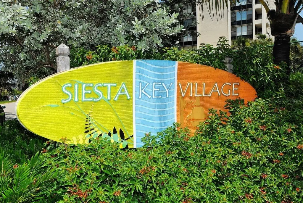 327 Avenida Milano Sarasota FL 34242