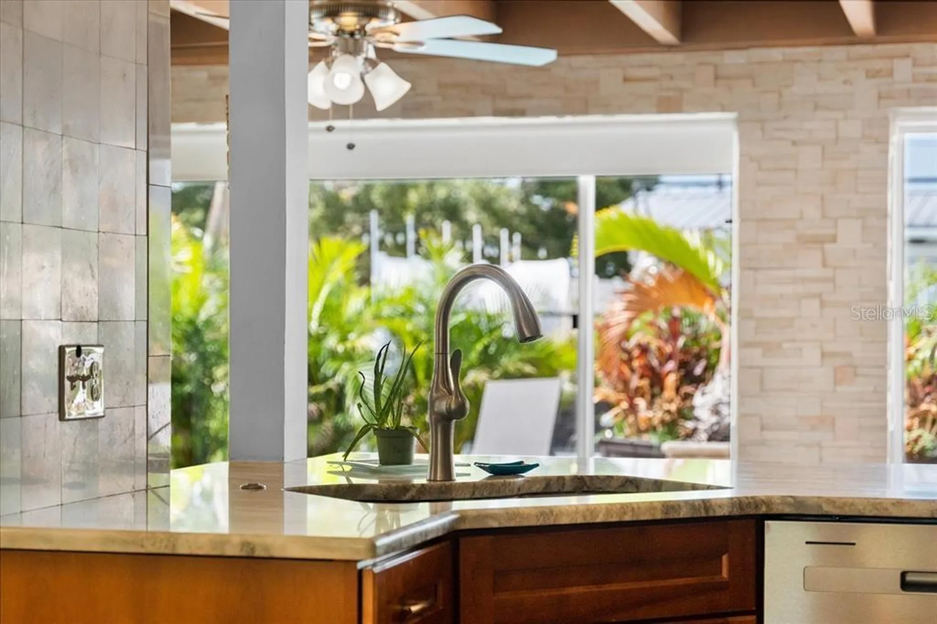 327 Avenida Milano Sarasota FL 34242