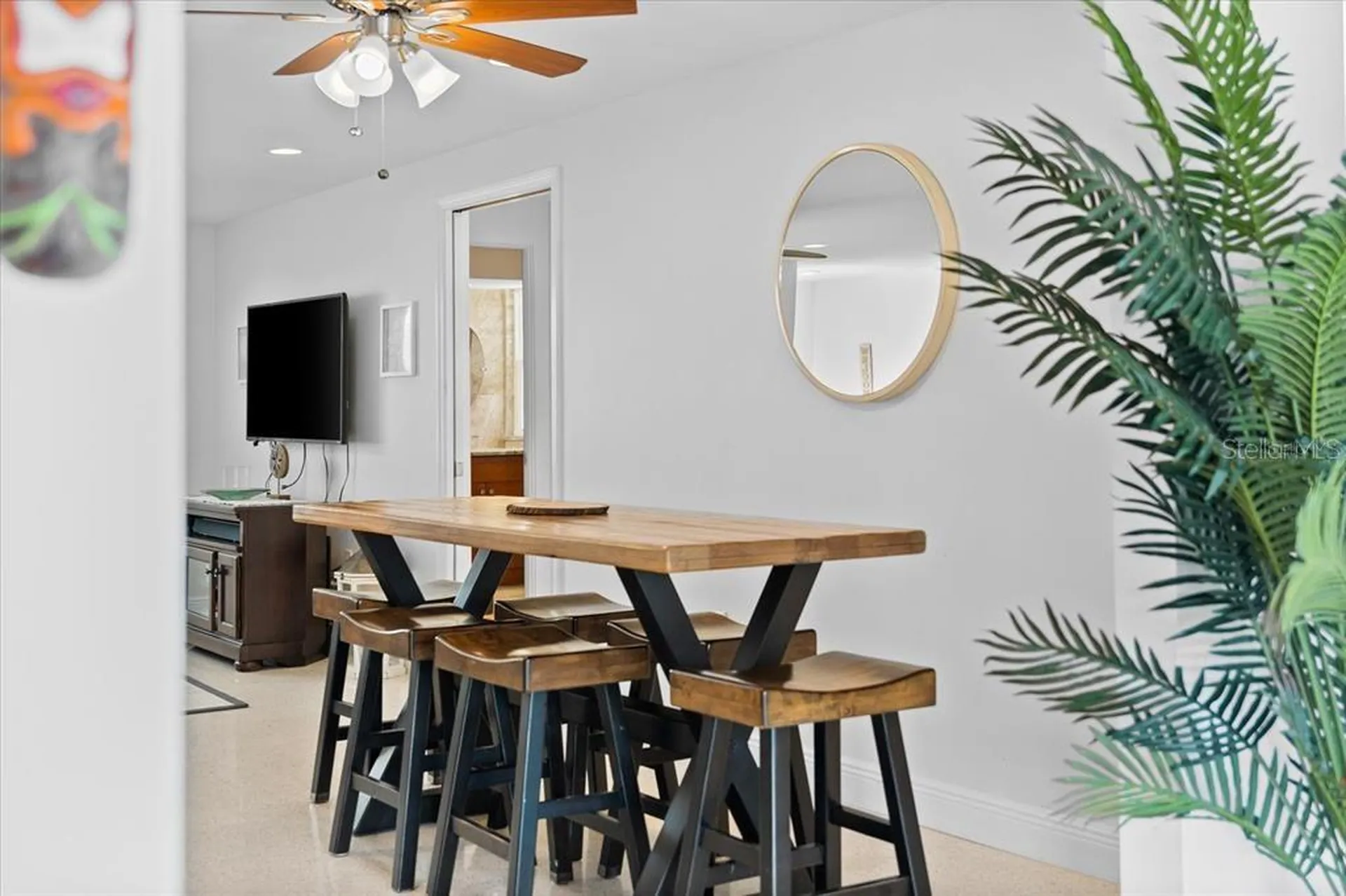 327 Avenida Milano Sarasota FL 34242