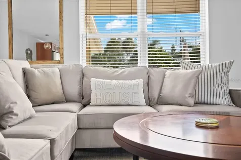 327 Avenida Milano Sarasota FL 34242