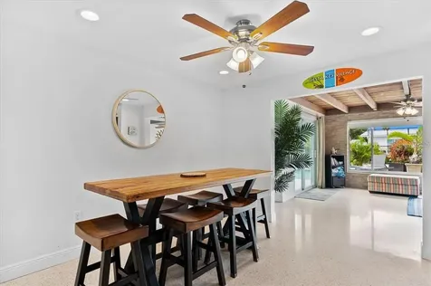 327 Avenida Milano Sarasota FL 34242