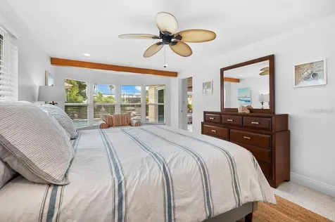 327 Avenida Milano Sarasota FL 34242