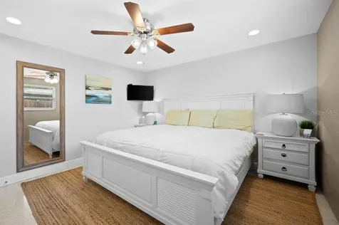 327 Avenida Milano Sarasota FL 34242