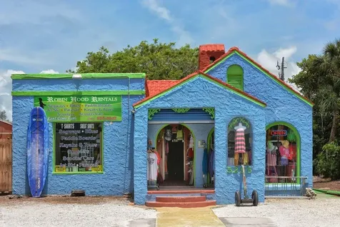 327 Avenida Milano Sarasota FL 34242
