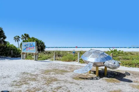 327 Avenida Milano Sarasota FL 34242