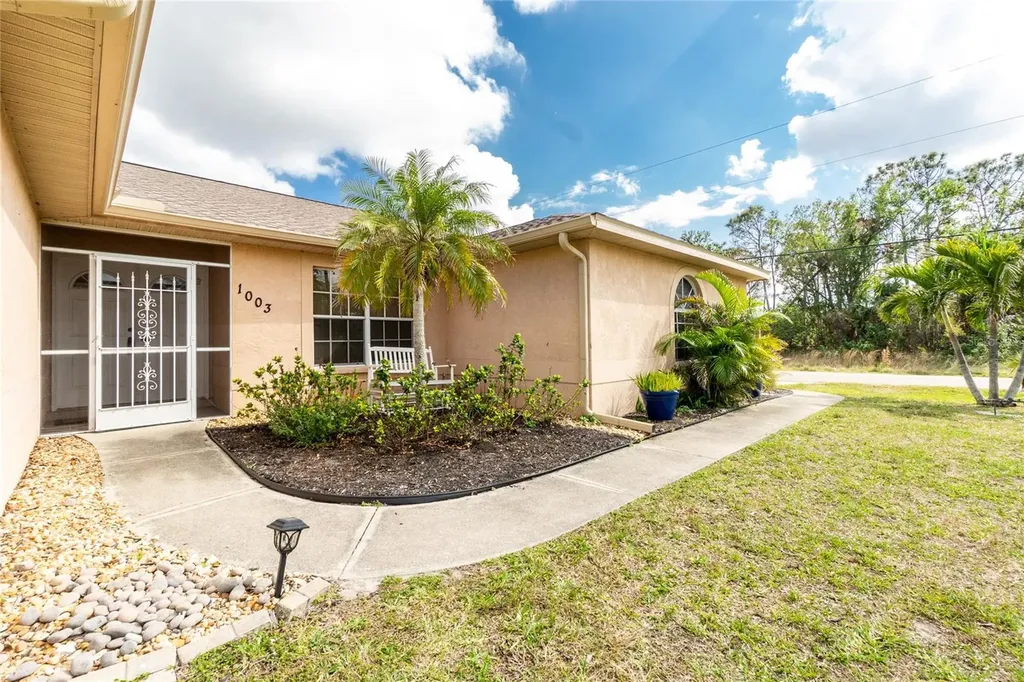 1003 Old Englewood Road Englewood FL 34223
