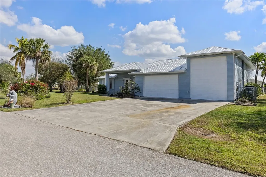 2012 River Basin Terrace Punta Gorda FL 33982