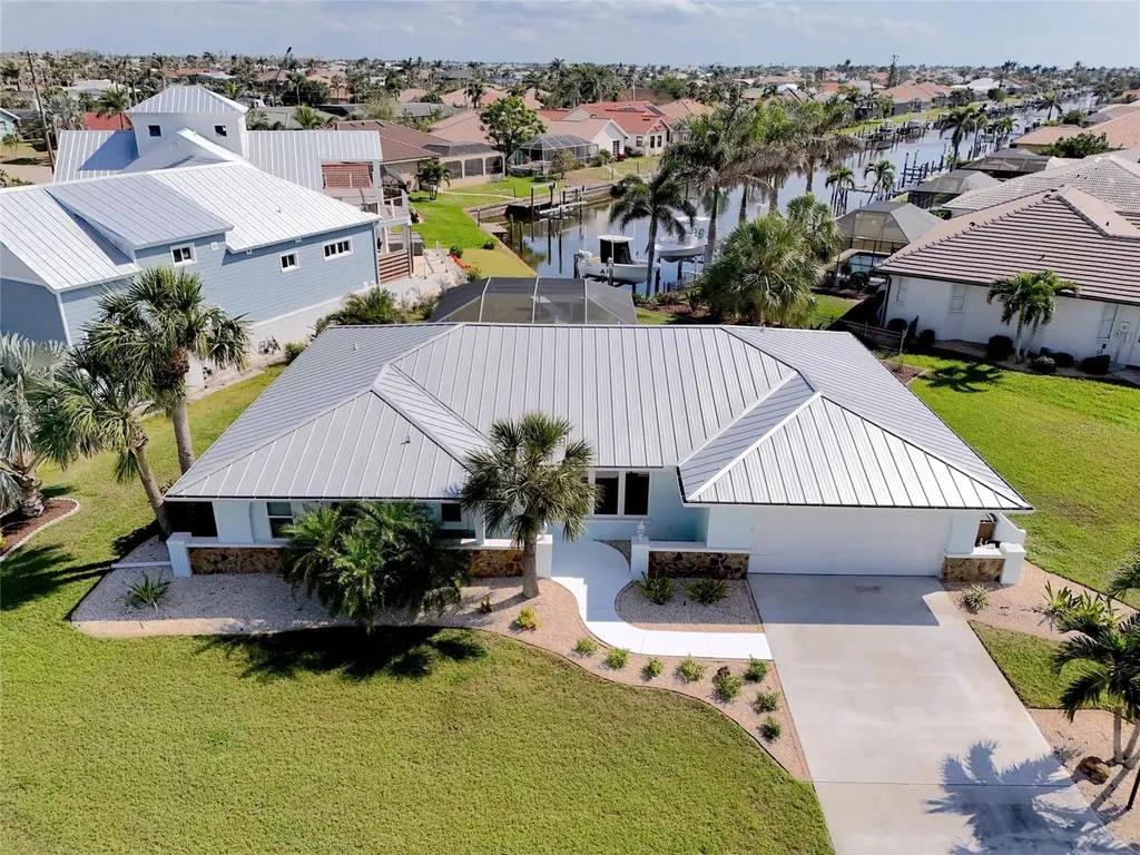 2501 W Marion Avenue Punta Gorda FL 33950