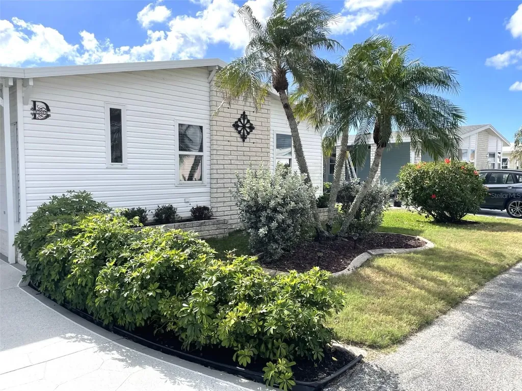 473 Sharks Point North Port FL 34287