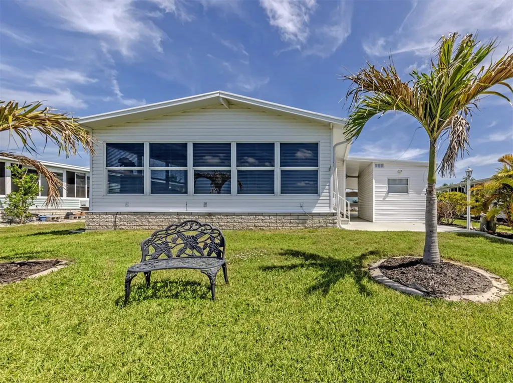 473 Sharks Point North Port FL 34287