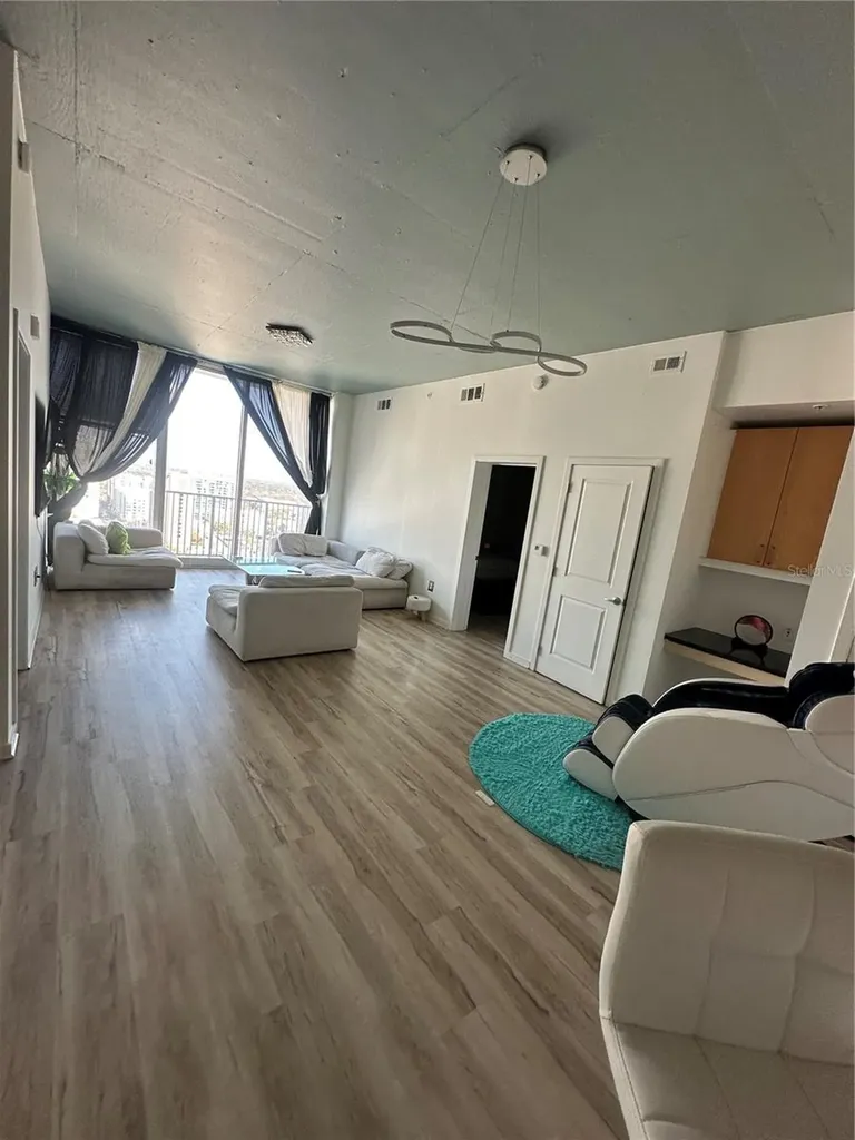 155 S Court Avenue Orlando FL 32801