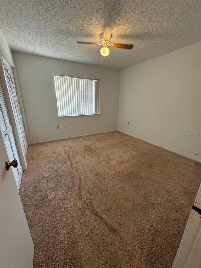 106 Lakeside Court Oldsmar FL 34677
